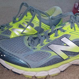 Men's New Balance NB Shoes sizes 7.5 grey and green